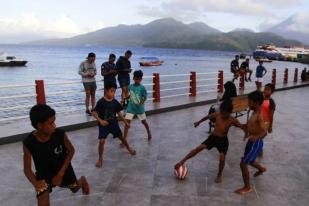 Beri Kesempatan Anak Selesaikan Masalah Sendiri