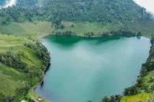 Jalur Pendakian Gunung Semeru Ditutup Sementara