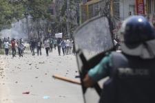 Kemlu dan KBRI Dhaka Pantau Kerusuhan di Dhaka, Bangladesh