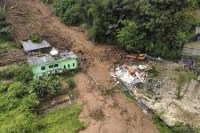 Tim SAR Masih Mencari Enam Korban Tanah Longsor di Sumatera Utara