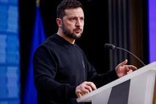 Peringkat Dukungan untuk Zelenskyy di Ukraina Anjlok Saat Perang Masuk Tahun Keempat