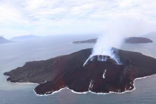 BRIN Minta Waspadai Tsunami Akibat Erupsi Anak Krakatau