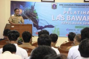 Warga Kepulauan Seribu Ikuti Pelatihan Las Bawah Air