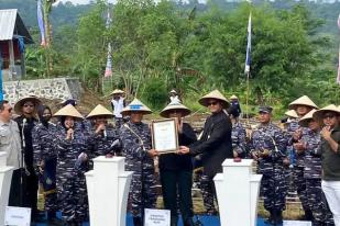 TNI AL Raih MURI Tanam Sorgum Terbanyak di Dunia