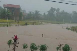 Banjir Tutup Jalan Utama Cianjur Selatan