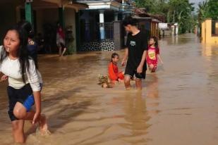 Banjir Kiriman Trenggalek Rendam Ratusan Rumah di Tulungagung