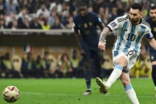 Pele Apresiasi Lionel Messi Juara Dunia dan Puji Mbappe