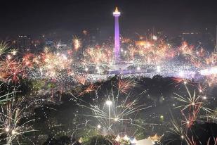 Jakarta Kerahkan Ribuan Petugas Kebersihan Malam Tahun Baru