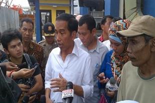 Terkait Banjir, Jokowi Terus Memantau