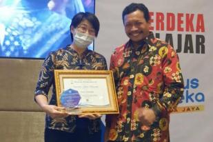 UK Maranatha Raih Gold Winner Anugerah LLDikti