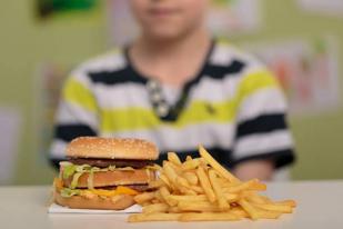 Anak dengan Penyakit Jantung Rematik Hindari Makanan Tinggi Glukosa