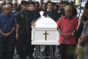 Lukas Enembe Meninggal Dunia, Jenazah Diterbangkan ke Papua