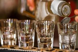 Vodka Menjadi Penyebab Kematian Dini di Rusia