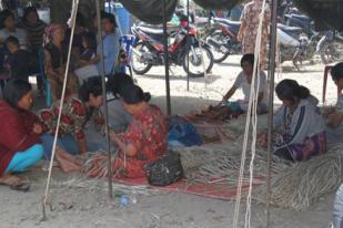 Bantuan Pendidikan dan Pelatihan Keterampilan bagi Pengungsi Sinabung