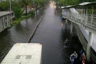 Beberapa Ruas Jalan di Jakarta Selasa Pagi Kembali Tergenang