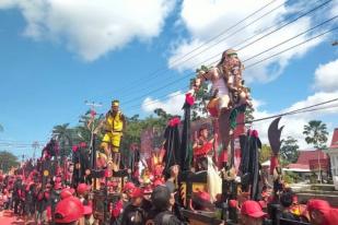 Ratusan Ribu Orang Hadiri Puncak  Cap Go Meh Singkawang