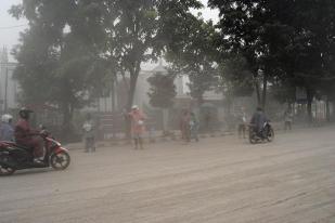 Kebaikan yang Menular di Tengah Abu Gunung Kelud