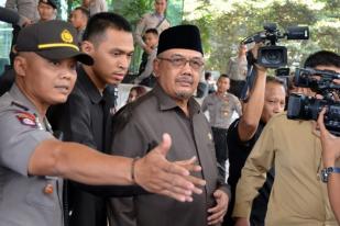 Menteri PAN-RB Azwar Abubakar Diperiksa KPK