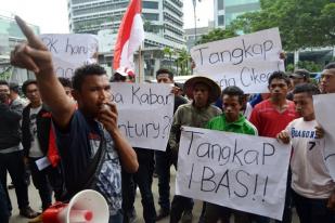 Demo Tuntut KPK Berani Usut Kasus Century