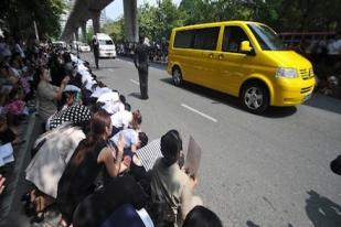 Thailand Berkabung 30 Hari Menghormati Pemimpin Agung Buddha 