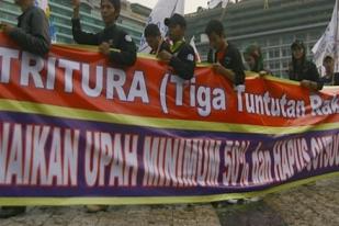 Buruh Tangerang Sosialisasi Mogok Nasional ke Pabrik-Pabrik