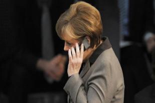 Edward Snowden Siap Bersaksi Tentang Penyadapan Telepon Merkel