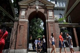 Harvard dan MIT Berupaya Agar Mahasiswa Asing Tidak Dideportasi