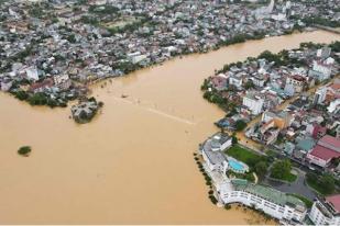 Banjir Besar di Vietnam, 18 Tewas, 46.000 Dievakuasi