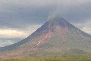 Aktivitas Vulkanik G. Semeru:  Awan Panas Meluncur Hingga 1.500 Meter