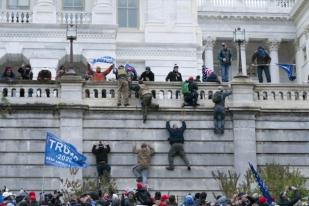 Serangan Pendukung Trump ke Gedung Capitol AS