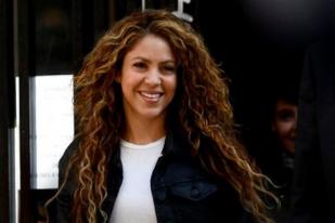 Shakira Jual Katalog 145 Lagu ke Hipgnosis