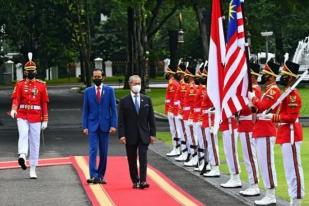 Jokowi Ajak Malaysia Berkomitmen Lawan Diskriminasi Sawit