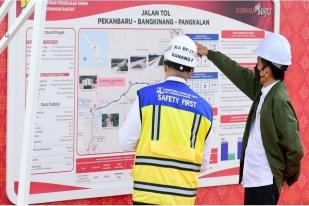 Jokowi Tinjau Pembangunan Tol Pekanbaru-Bangkinang