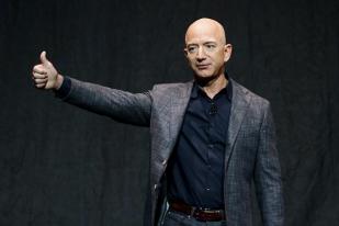 Jeff Bezos Akan Terbang ke Luar Angkasa dengan Roketnya Sendiri