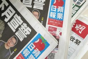 Polisi Hong Kong Tangkap Wartawan Senior “Apple Daily”