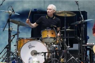 Drummer Rolling Stones Meninggal di Usia 80 Tahun