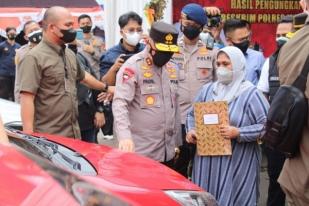 Polisi Serahkan pada Pemilik Mobil Sitaan Kasus Penipuan