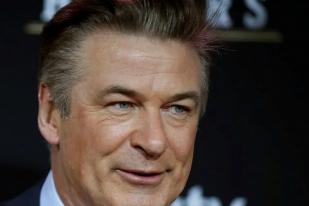 Aktor Alec Baldwin Tembak Fotografer dan Sutradara di Lokasi Syuting