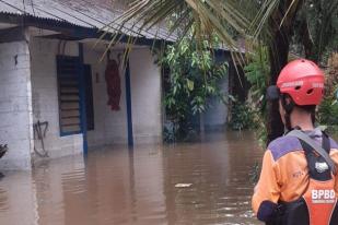 Hujan Deras Akibatkan Banjir di Setu, Tangerang Selatan