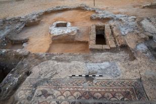 Ditemukan Makam Diaken Perempuan di Basilika di Asdod, Israel