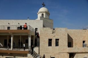 Gereja di Mosul, Irak Yang Dihancurkan ISIS, Dibangun Kembali 