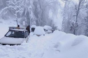 Pakistan: 22 Tewas di Mobil Akibat Terjebak Salju Tebal