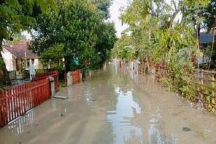 Sungai Ciberes di Cirebon Meluap, Dua Desa Kebanjiran