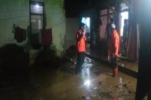 Luapan Sungai Cikeruh Membanjiri 200 Rumah di Ranca Ekek, Bandung