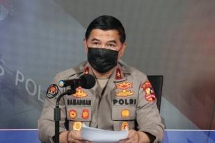 Polisi Tahan Pacar Indra Kenz dan Orang Tuanya