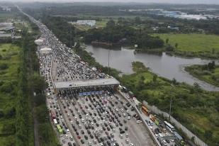 Polisi Perpanjang Pengaturan One Way dan Ganjil Genap di Jalan Tol