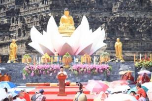 Umat Buddha Mulai Rangkaian Perayaan Waisak di Candi Borobudur