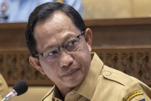 Jokowi Menunjuk Tito Karnavian sebagai Menpan RB ad interm