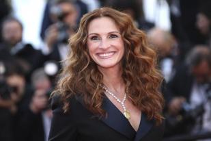 Aktres Julia Roberts Julia Roberts Menerima Icon Award di Academy Museum