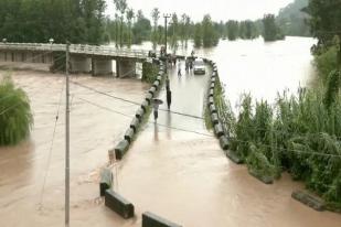 Banjir dan Tanah Longsor di India, 50 Tewas